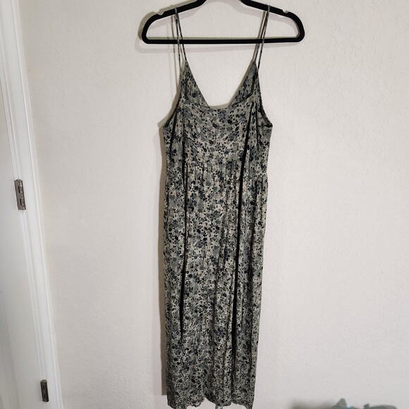Sozy Isabelle Chic and Flowy Maxi Dress with Straps and Side Slits Size L - Picture 4 of 7